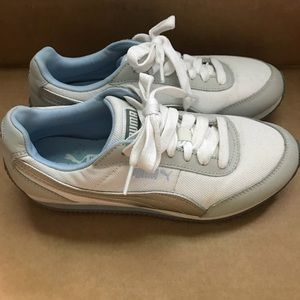 Women’s Puma Sneakers